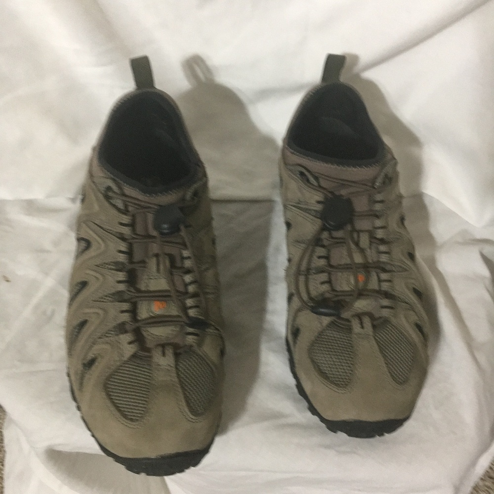 Men's Chameleon 4 Stretch Hiking Shoe SIZE 9.5US /